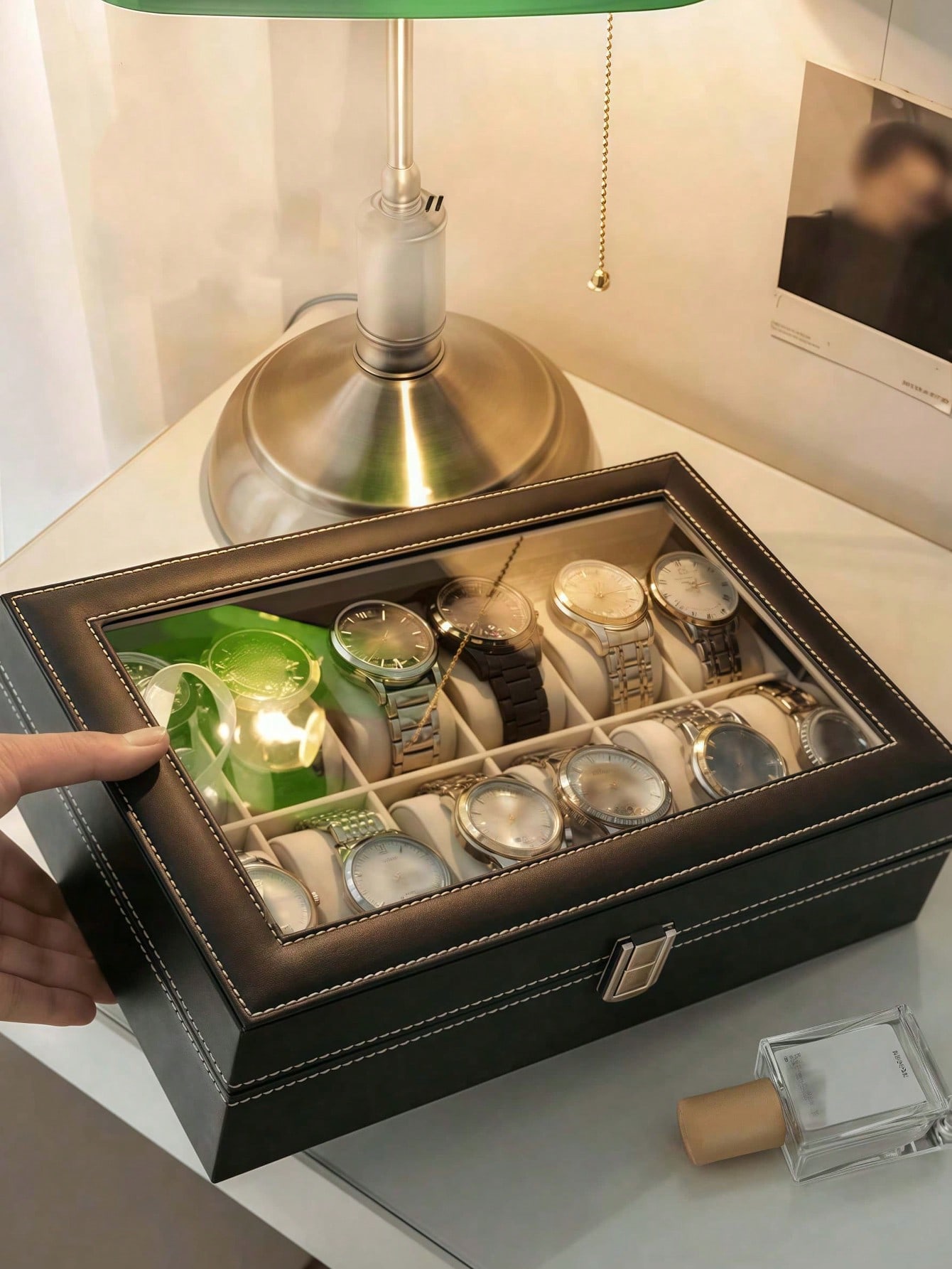Skórzane pudełko na zegarki z  – Token Tray Organizer recenzja i cena